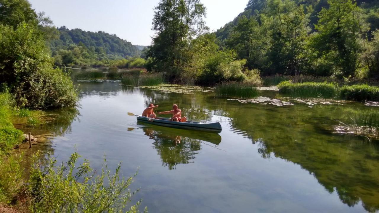 Smaragd River Near Rastoke & Plitvice Lakes Slunj Dış mekan fotoğraf