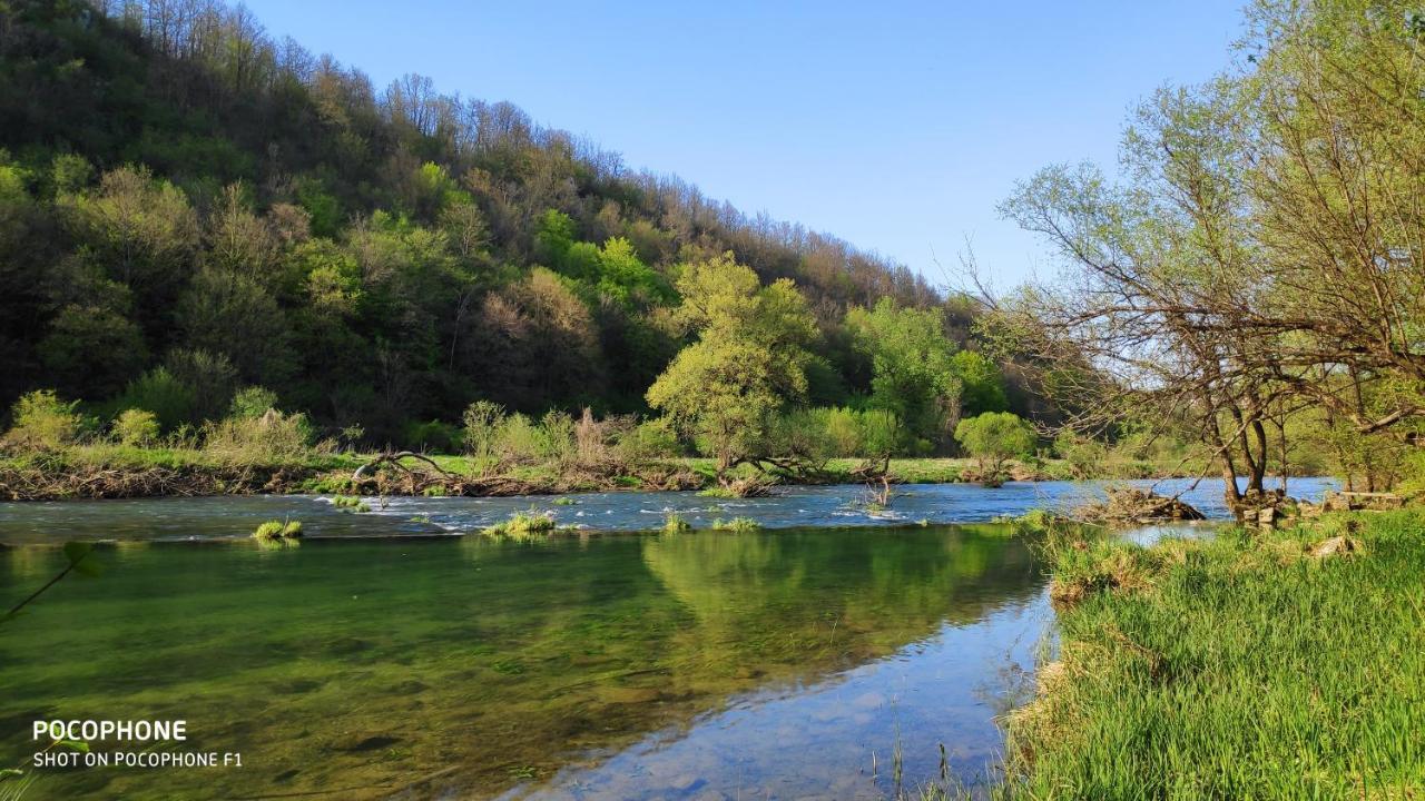 Smaragd River Near Rastoke & Plitvice Lakes Slunj Dış mekan fotoğraf